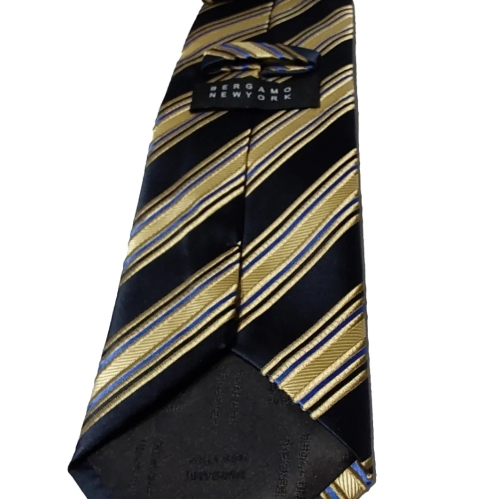 BERGAMO‎ NEW YORK CLASSIC NECK TIE
